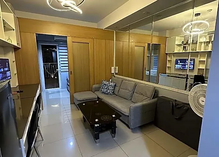 Kathy's Crib 38sqm Unit With Big Balcony Pool View ホテル 5*