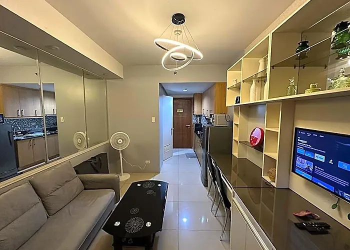 Kathy's Crib 38sqm Unit With Big Balcony Pool View Hotel Manila